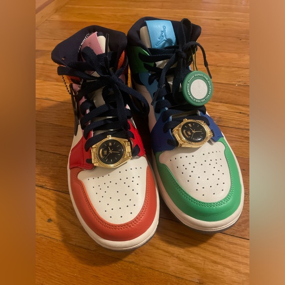 Melody Ehsani x Air Jordan 1 Mid ‘Fearless’ (WMNS) - Picture 2 of 9